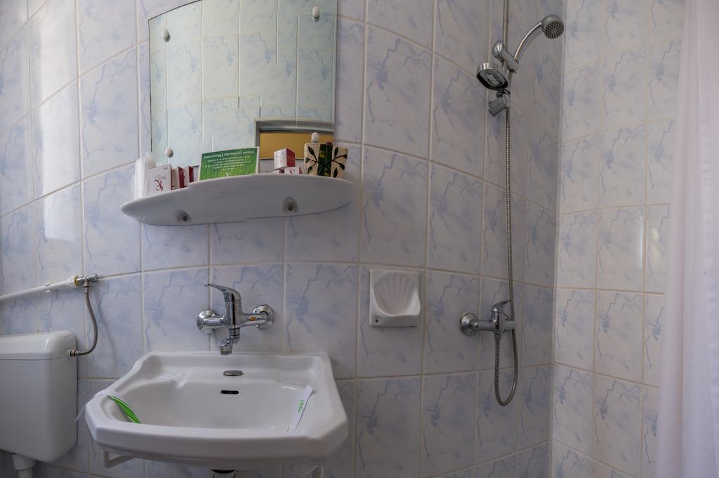 Hotel Rina Cerbul Sinaia Ngoại thất bức ảnh