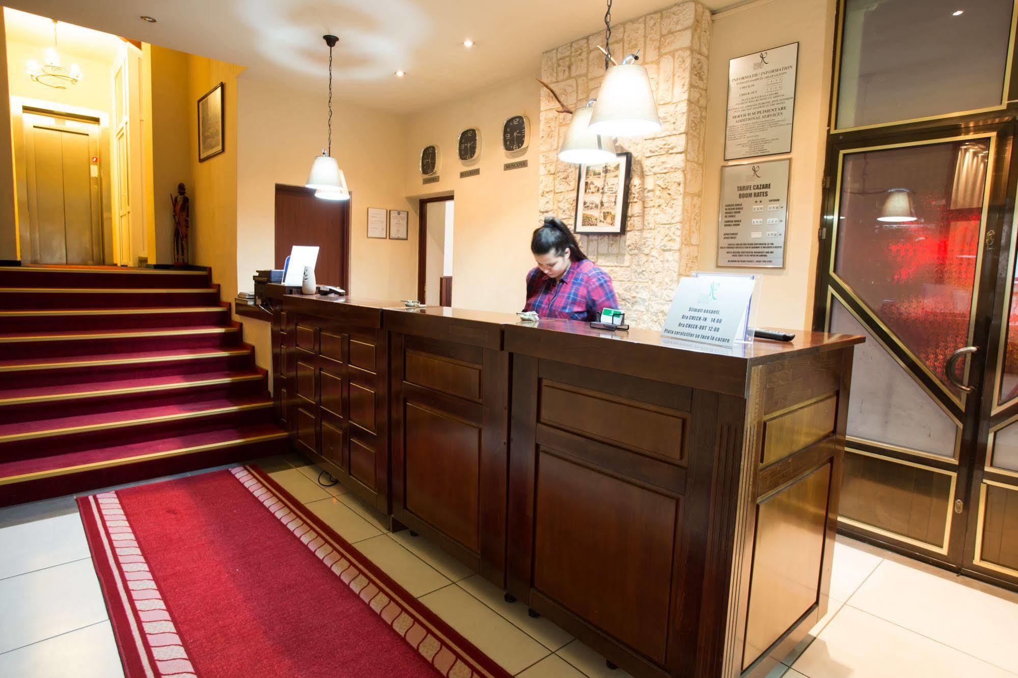 Hotel Rina Cerbul Sinaia Ngoại thất bức ảnh