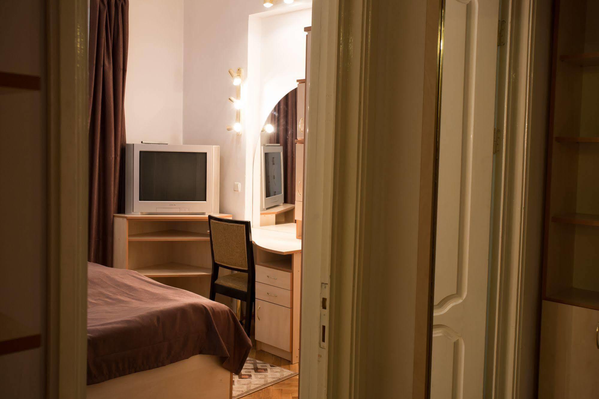 Hotel Rina Cerbul Sinaia Ngoại thất bức ảnh